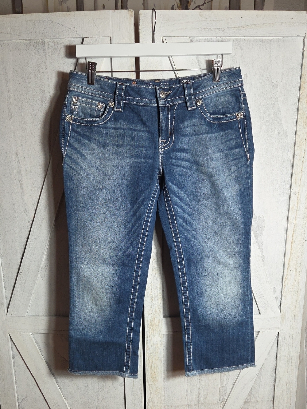 Miss Me Signature Capri Jeans Size 29